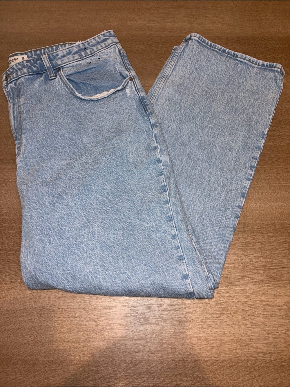 Abercrombie & Fitch Curve Love The 90s relaxed jean high rise